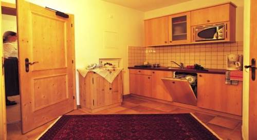 Imagen de la habitación del Hotel Finkennest, Merano. Foto 8