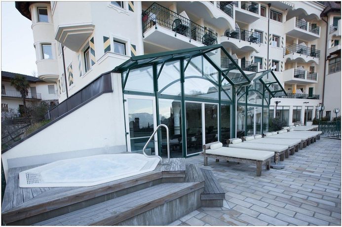 Imagen de la piscina del Hotel Finkennest, Schenna - Scena. Foto 13