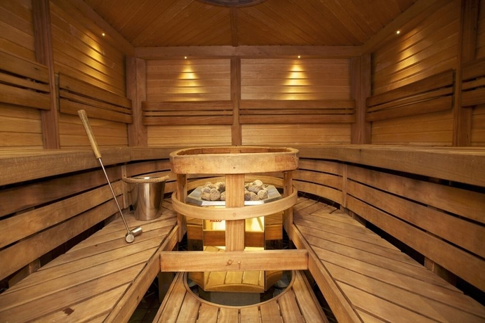 Imagen de la piscina del Hotel Finlandia Park Helsinki. Foto 12