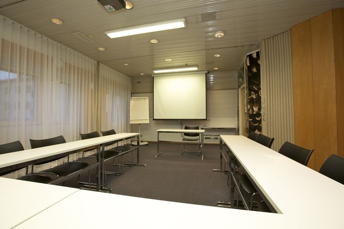 Imagen de los interiores del Hotel Finlandia Park Helsinki. Foto 9