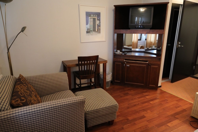 Imagen de la habitación del Hotel Finlandia Seurahuone. Foto 14