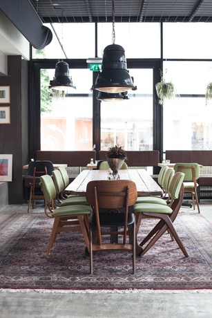 Imagen del bar/restaurante del Hotel Finn, Almere. Foto 5