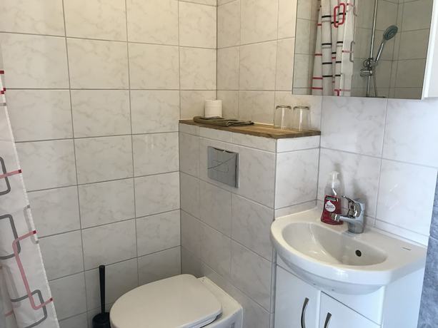 Imagen de la habitación del Hotel Finna. Foto 9