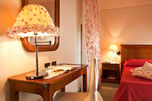 Imagen de la habitación del Hotel Fior. Foto 14