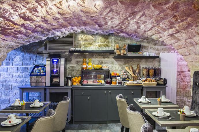 Imagen del bar/restaurante del Hotel Fior d'Aliz. Foto 5