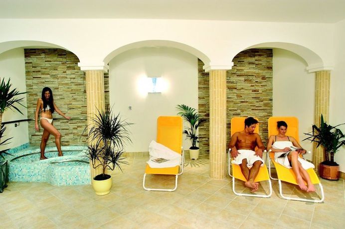 Imagen de la piscina del Hotel Fior di Bosco. Foto 17