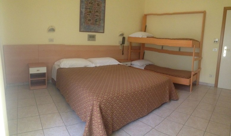 Imagen de la habitación del Hotel Fior di Pino. Foto 16