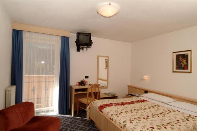 Imagen de la habitación del Hotel Fiordaliso, Canazei. Foto 6