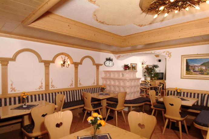 Imagen del bar/restaurante del Hotel Fiordaliso, Canazei. Foto 3