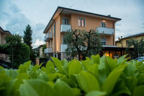 Imagen de la habitación del Hotel Fiordaliso, Sirmione. Foto 2