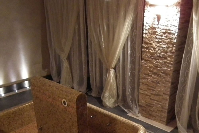 Imagen de la piscina del Hotel Fiordigigli. Foto 6