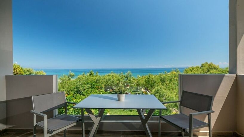 Imagen general del Hotel Fiore Beach Studios. Foto 11