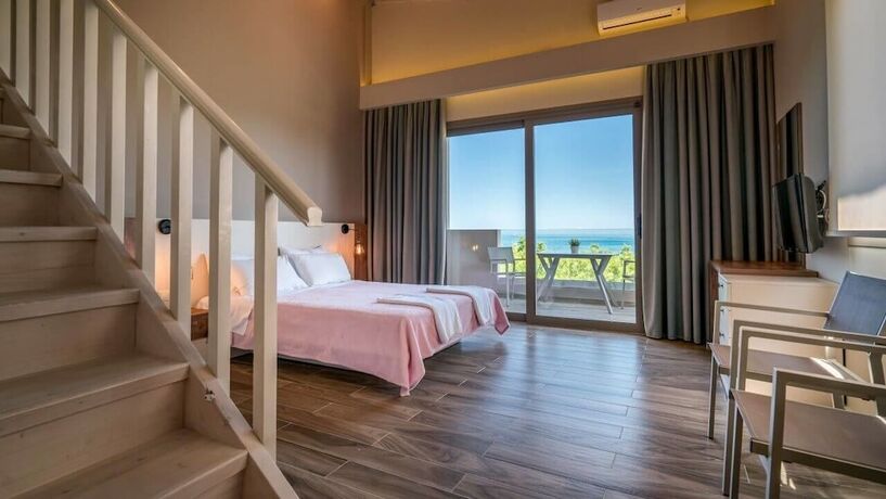 Imagen de la habitación del Hotel Fiore Beach Studios. Foto 19