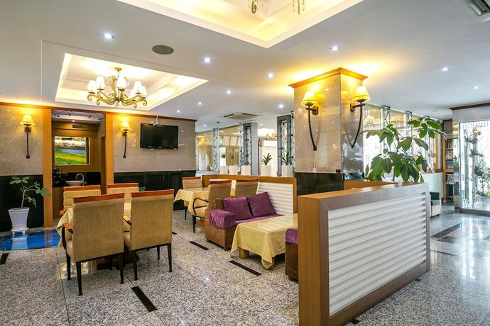 Imagen de los interiores del Hotel Fiore Tourist Hotel. Foto 18