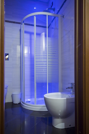 Imagen de la habitación del Hotel Fiorella Milano. Foto 6