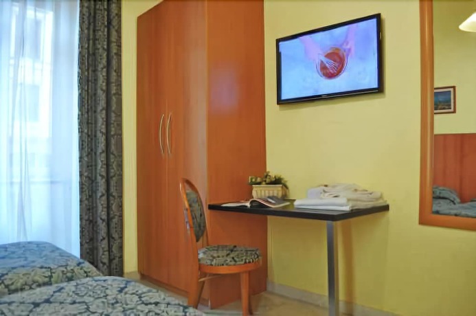 Imagen de la habitación del Hotel Fiorenza, Termini. Foto 11