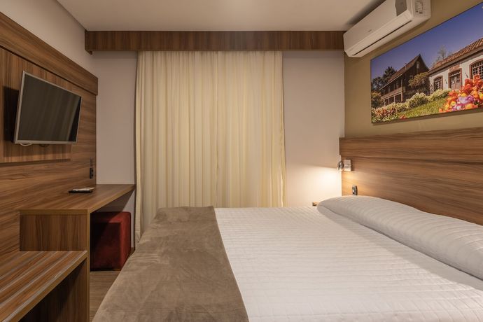 Imagen de la habitación del Hotel Fioreze Centro. Foto 2