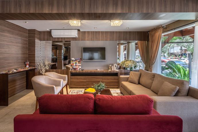 Imagen de los interiores del Hotel Fioreze Centro. Foto 15