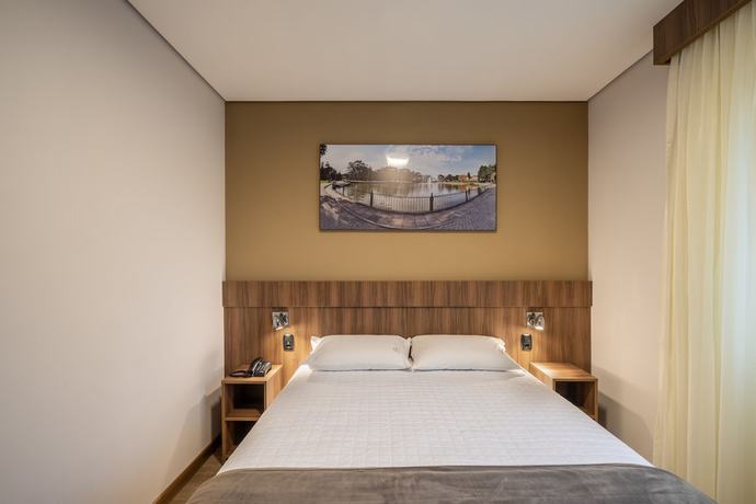 Imagen de la habitación del Hotel Fioreze Primo. Foto 8