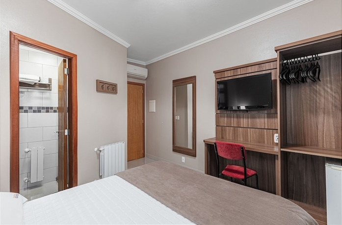 Imagen de la habitación del Hotel Fioreze Quero Quero. Foto 18