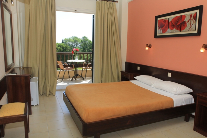 Imagen de la habitación del Hotel Fiori, Dassia. Foto 8