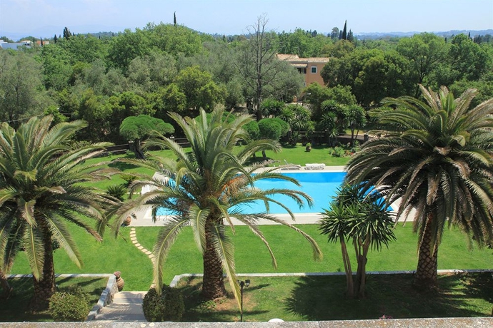 Imagen de los exteriores del Hotel Fiori, Dassia. Foto 13