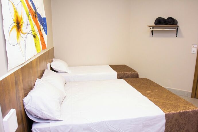 Imagen de la habitación del Hotel Fiori Su&iacute;tes. Foto 18