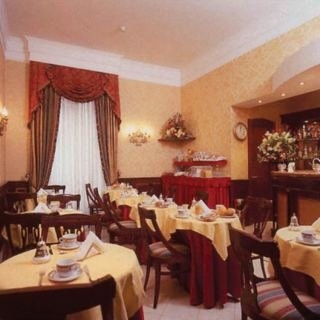 Imagen del bar/restaurante del Hotel Fiorini. Foto 1