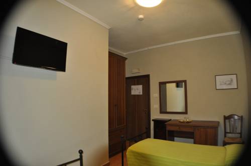 Imagen de la habitación del Hotel Fioriti. Foto 8