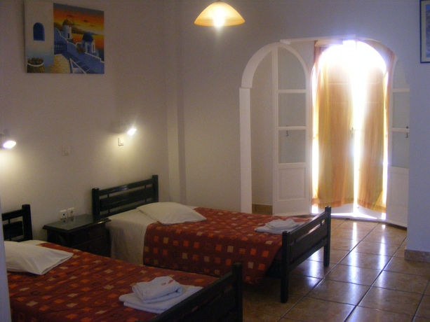 Imagen de la habitación del Hotel Fira Calm. Foto 5