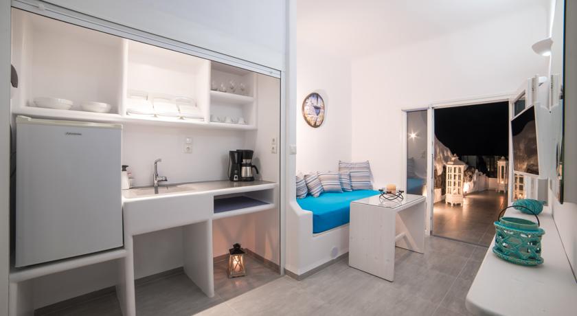 Imagen general del Hotel Fira Deep Blue Suite. Foto 2