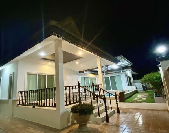 Imagen de la habitación del Hotel Fira Villa Huahin. Foto 25