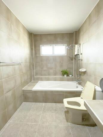 Imagen de la habitación del Hotel Fira Villa Huahin. Foto 27