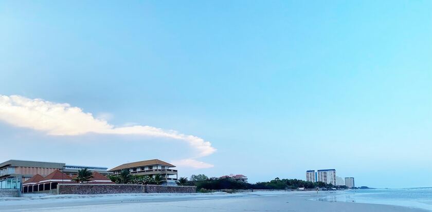 Imagen de los exteriores del Hotel Fira Villa Huahin. Foto 31