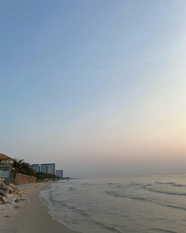Imagen de los exteriores del Hotel Fira Villa Huahin. Foto 32