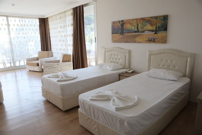 Imagen de la habitación del Hotel Firat Mert. Foto 3