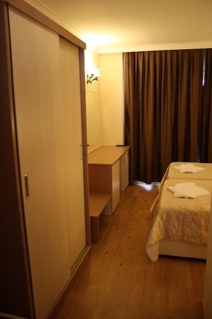 Imagen de la habitación del Hotel Firat Mert. Foto 12