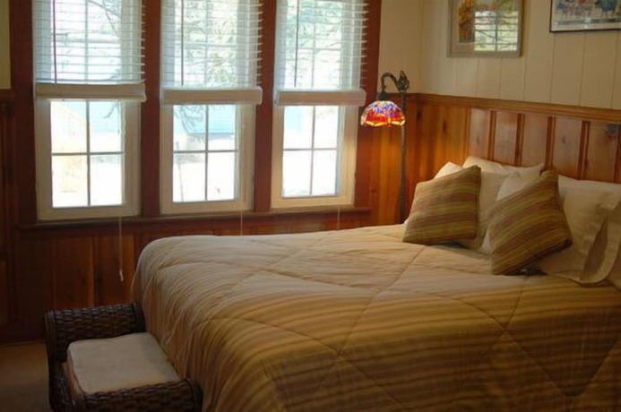 Imagen de la habitación del Hotel Fire Fly Resort. Foto 12