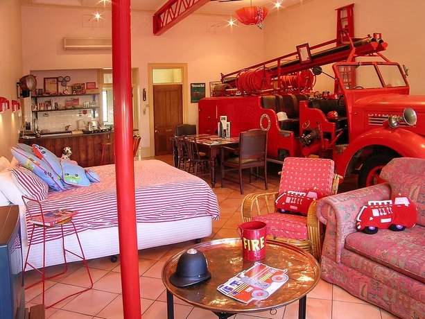 Imagen de la habitación del Hotel Fire Station Inn. Foto 3