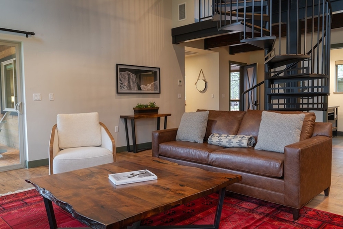 Imagen de la habitación del Hotel Firefall Ranch Yosemite. Foto 15