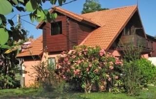 Imagen general del Hotel Firefly Beach Cottages. Foto 2