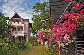 Imagen general del Hotel Firefly Beach Cottages. Foto 4