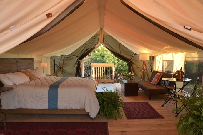 Imagen de la habitación del Hotel Firelight Camps. Foto 6