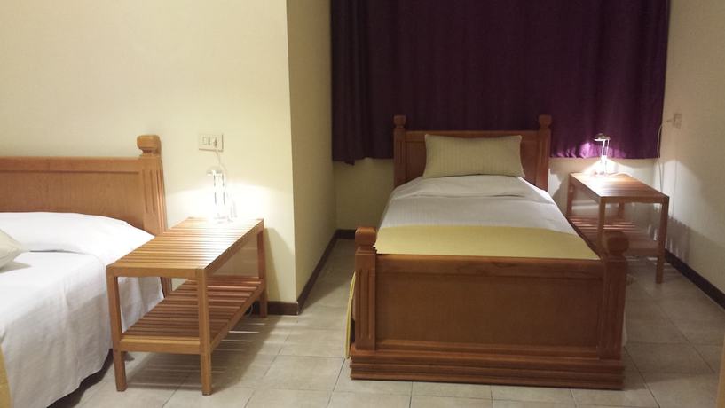 Imagen de la habitación del Hotel Firenze 2000. Foto 12