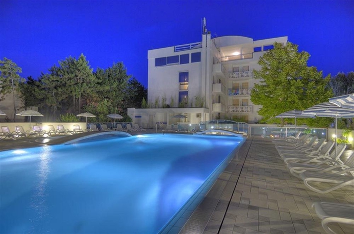 Imagen de la piscina del Hotel Firenze, Bibione. Foto 9