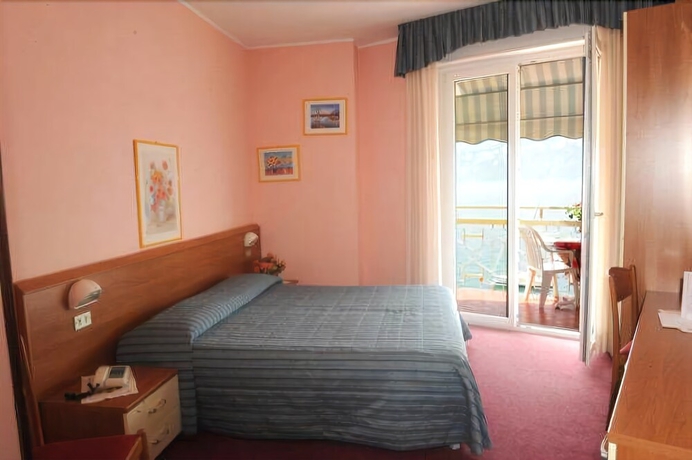 Imagen de la habitación del Hotel Firenze, Brenzone . Foto 5