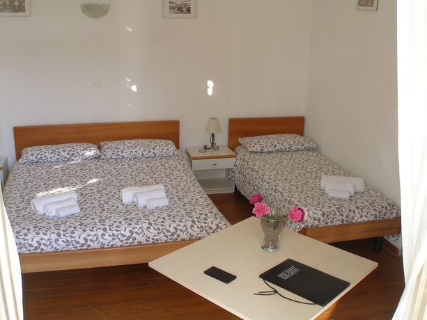 Imagen de la habitación del Hotel Firenze Lugano. Foto 8