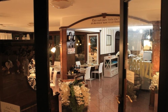 Imagen de los interiores del Hotel Firenze Lugano. Foto 15