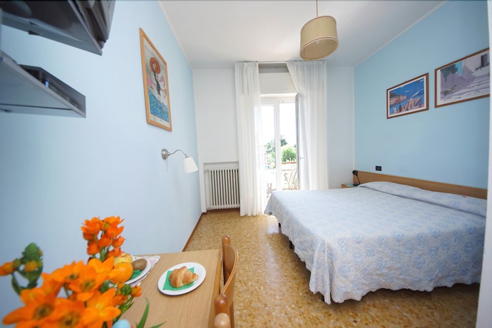 Imagen de la habitación del Hotel Firenze, Malcesine. Foto 12