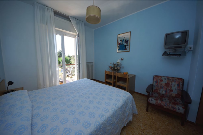 Imagen de la habitación del Hotel Firenze, Malcesine. Foto 15